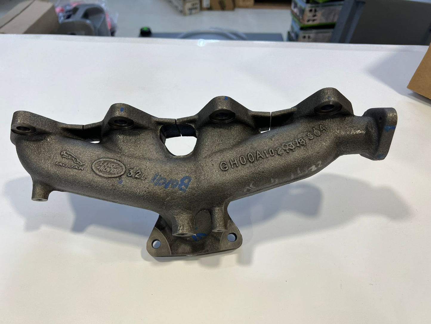 LR104015 Exhaust Manifold 2.0 Diesel Range Rover Discovery